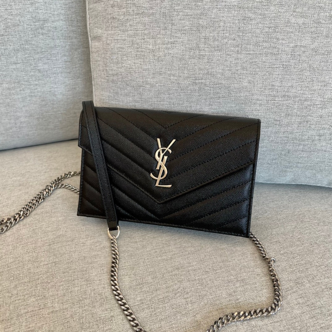 AAOO 100217 Chain Wallet 19x11.5x4 cm