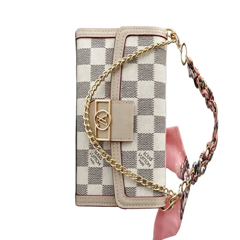 AAOO Luxus-Lederhülle für iPhone mit Flip-Brieftasche und Kette