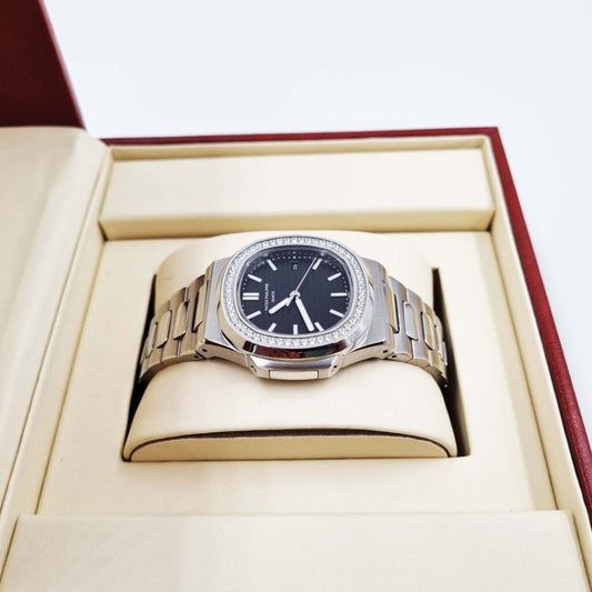 AAOO Nautilus Silver Black Sertie Uhr