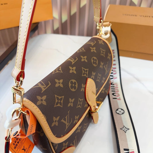 AAOO 181901 Luxury Bags(23*10*15)cm