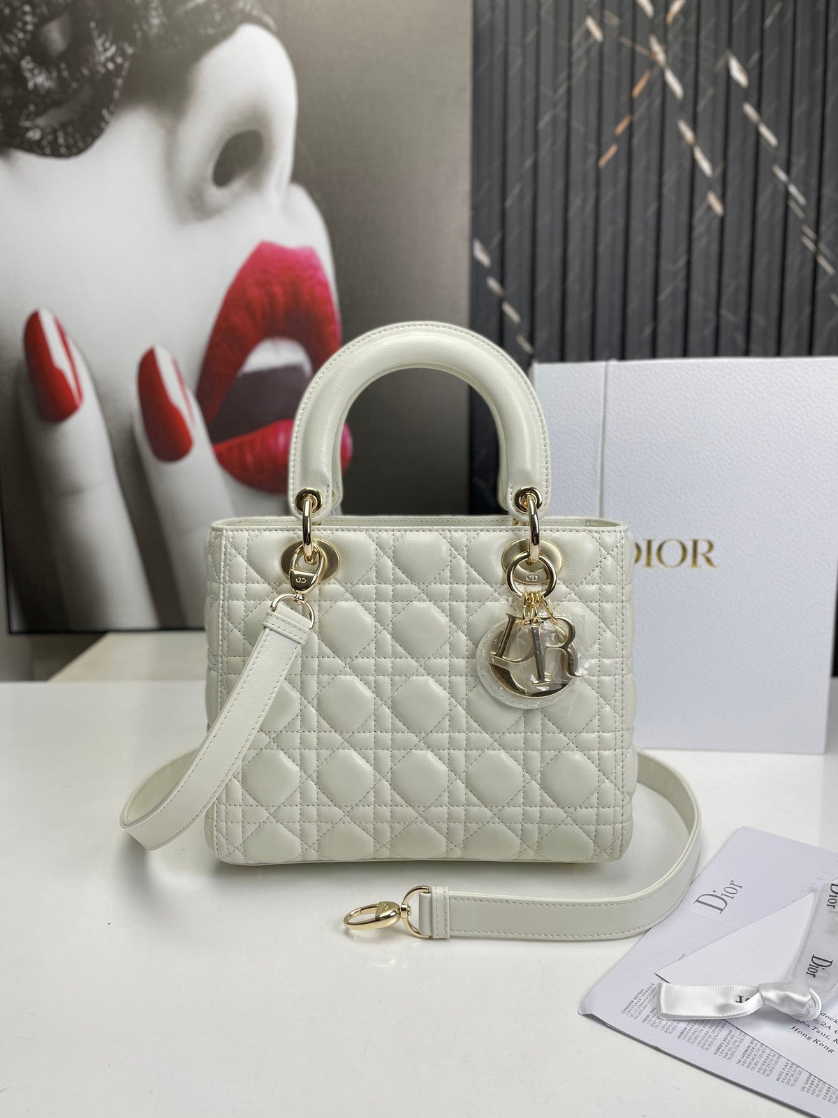AAOO 100114 Luxury Bag 24cm