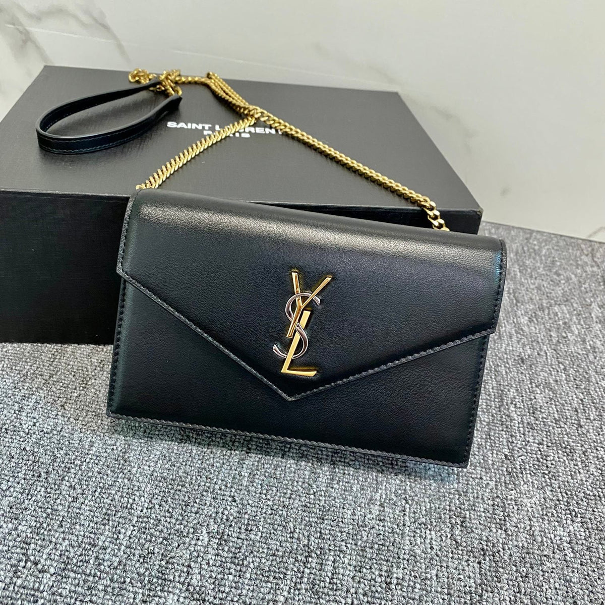 AAOO 100190 Shoulder Bag 19x12.5x3.5cm