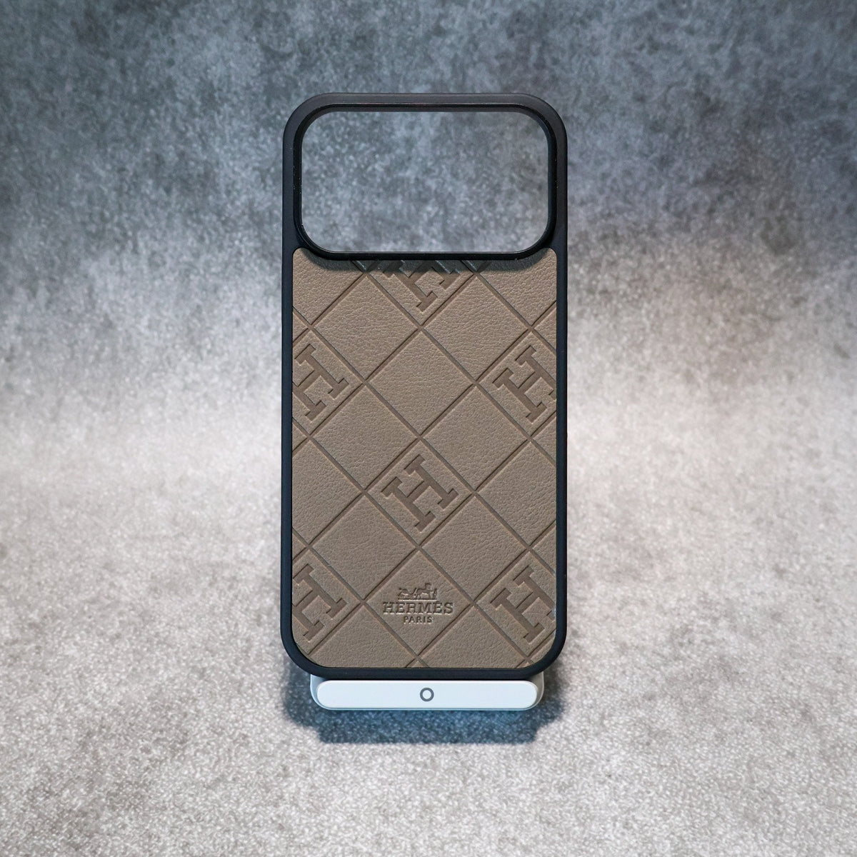 AAOO Geprägte Leder Handyhülle für iPhone 17 16 15 14