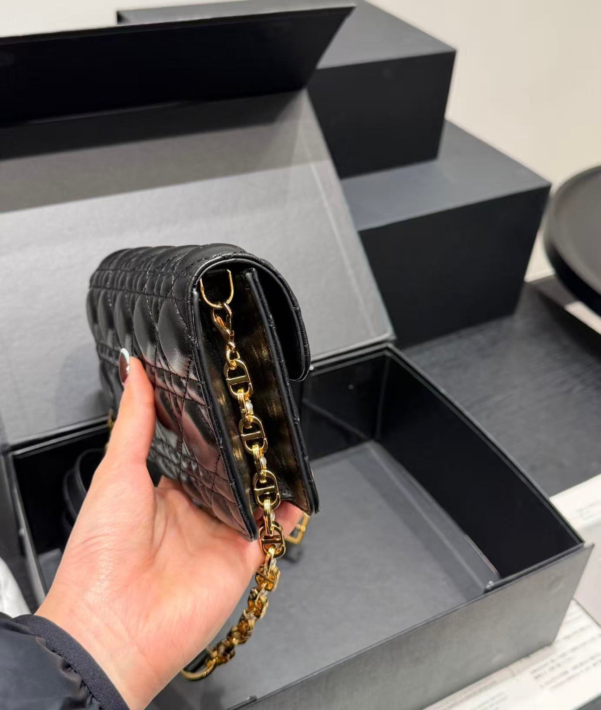 AAOO 202102 WOC 21*12cm – Kettenbrieftasche