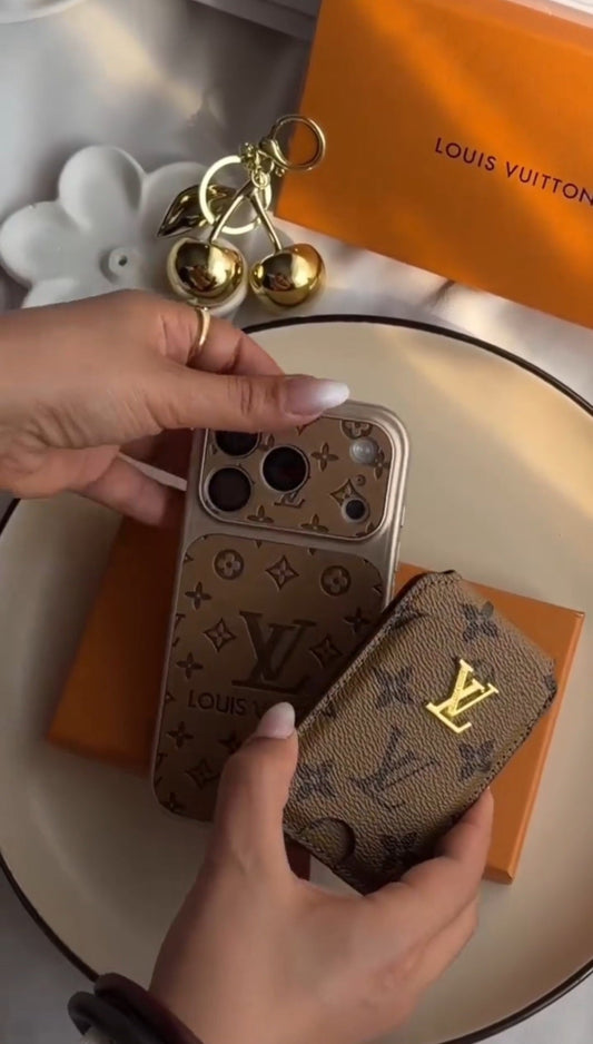AAOO Classic Leather iPhone Case With magnetic Wallet