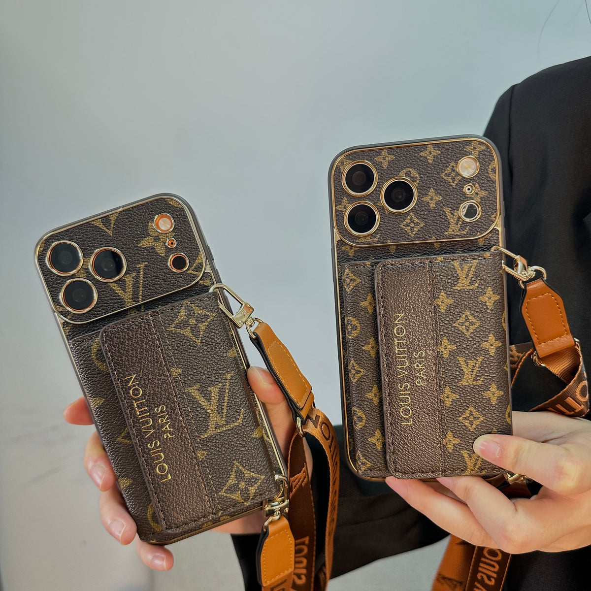 AAOO Refined Leather iPhone Case With Wallet And Crossbody
