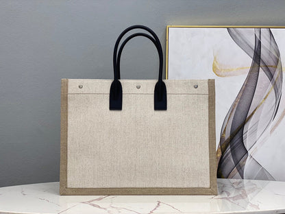 AAOO 100188 Tote Bag