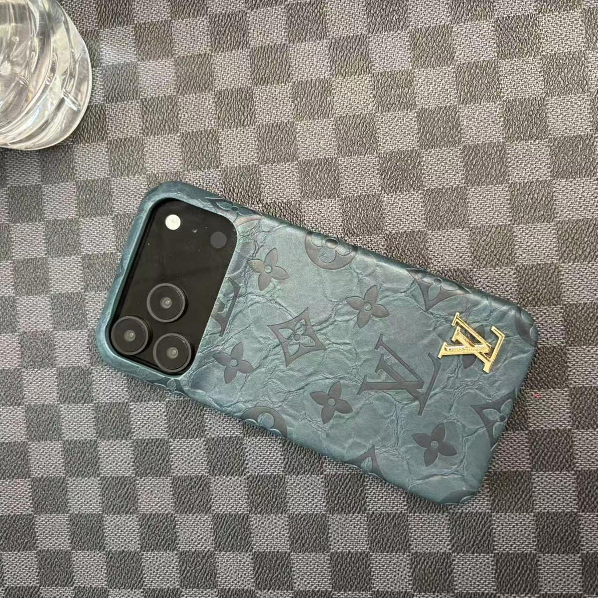 AAOO Premium Phone Case for iPhone 13-17