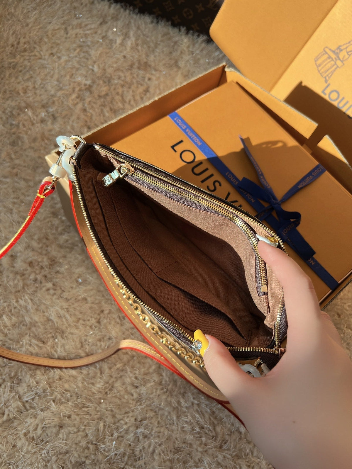 AAOO 181904 Luxury Bags(23.5*13.5*4)