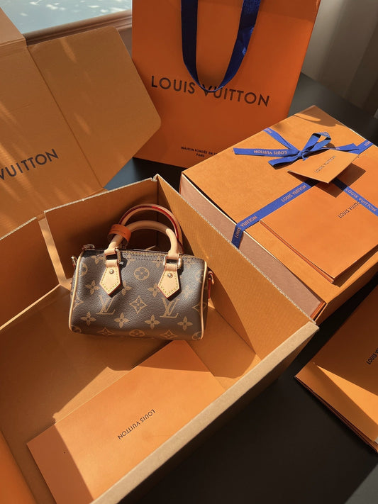 AAOO 181909 Luxustaschen 16cm