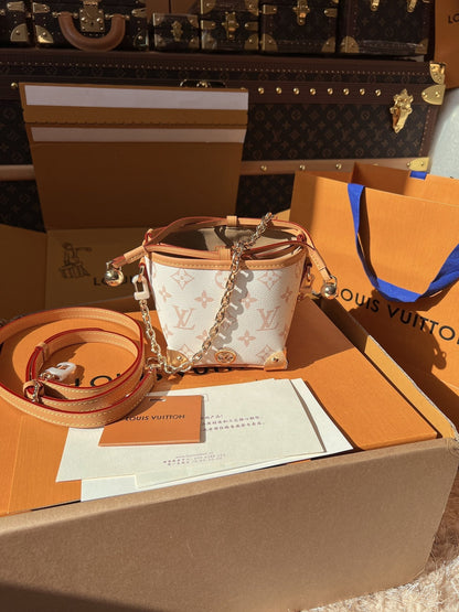 AAOO 181911 Luxury Bags(11.5*12*11.5)cm