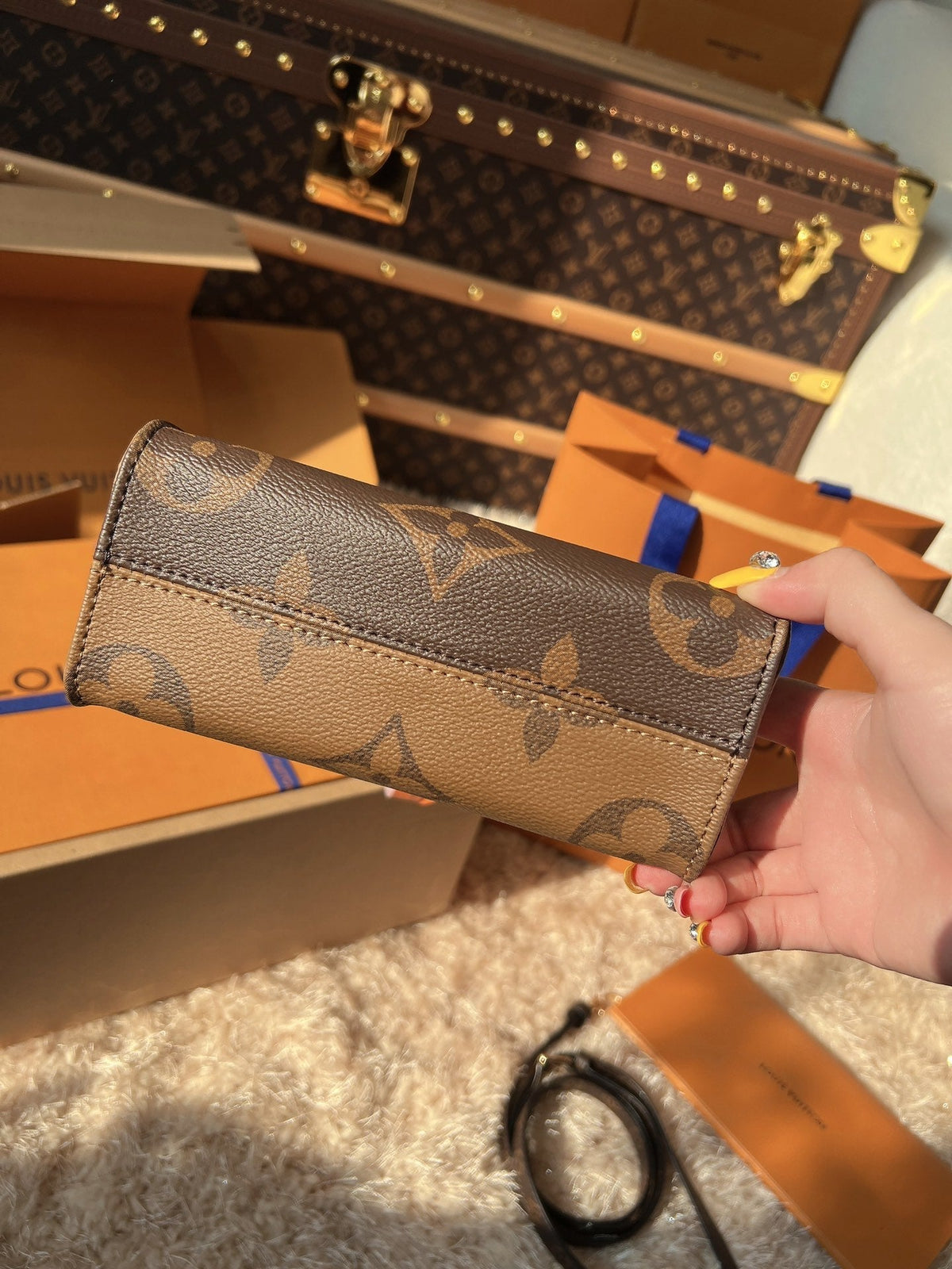 AAOO 181913 Luxury Bags(18*15*8.5)cm