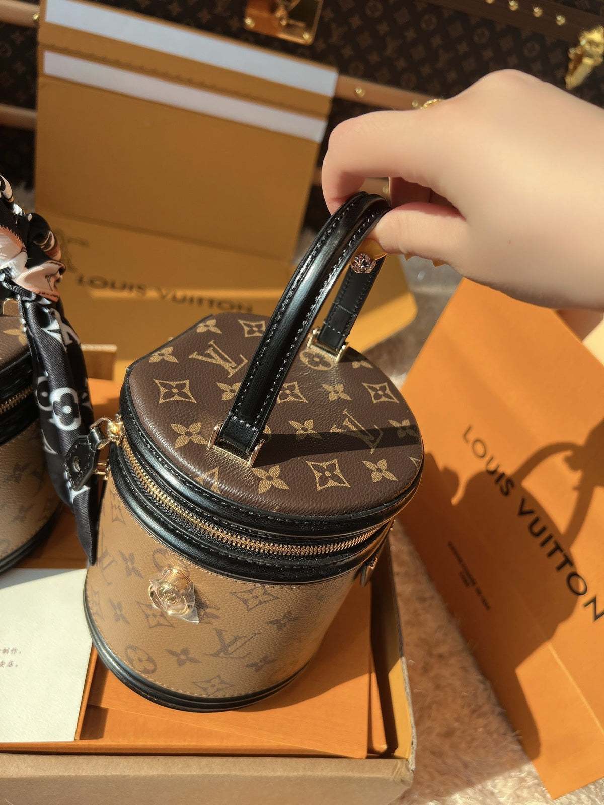AAOO 181919 Luxury Bags(17*15*17)cm
