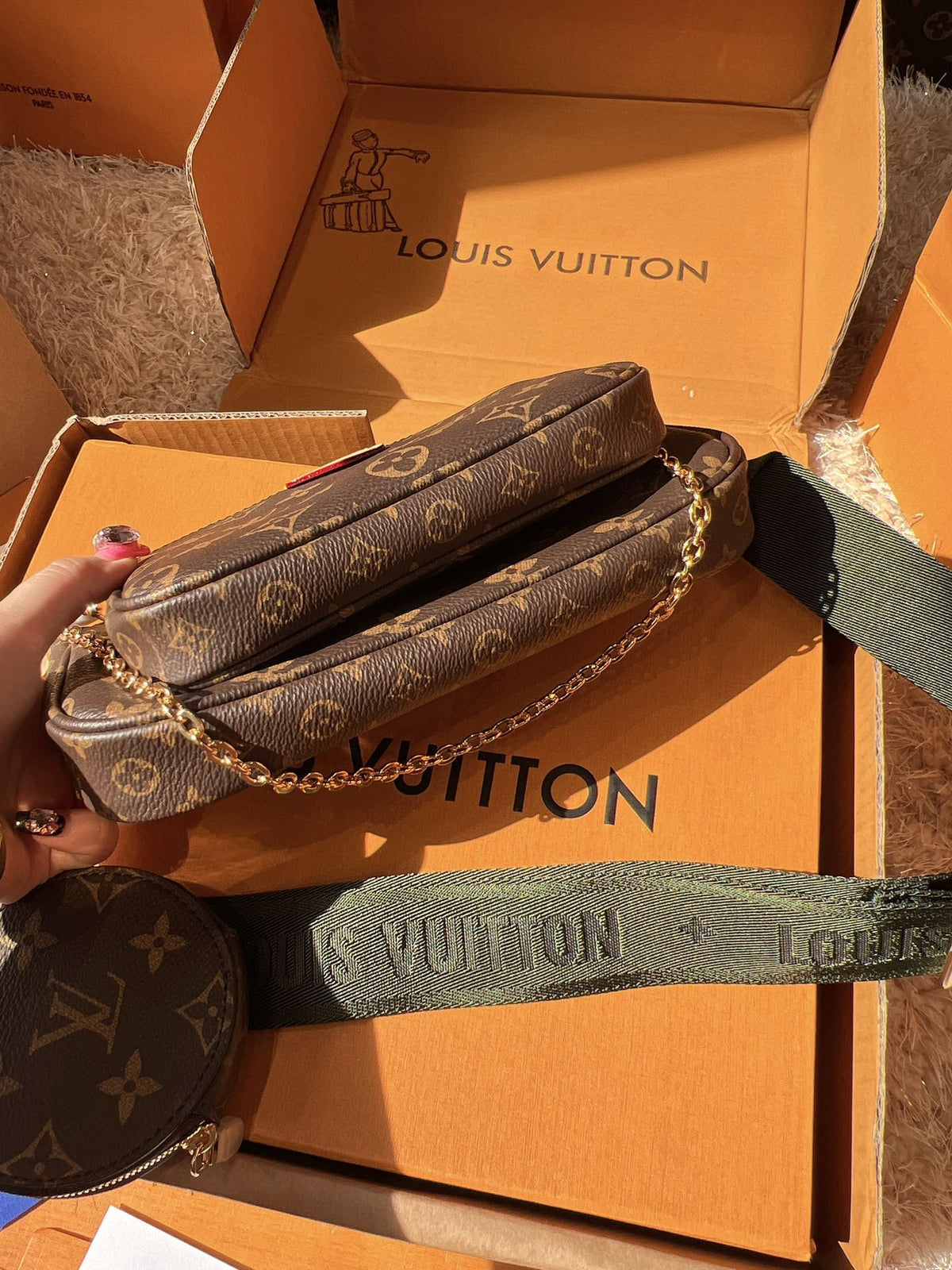 AAOO 181922 Luxury Bags(24*13*4.5)cm