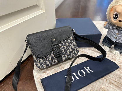 AAOO 181927 Luxury Bags(23*17)cm