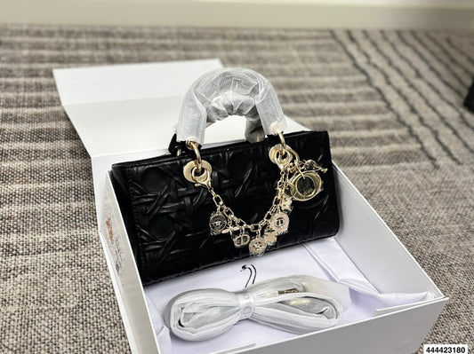 AAOO 181930 Luxury Bags(26*14)cm