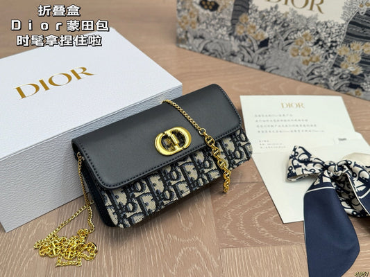 AAOO 181938 Luxury Bags 19*11cm