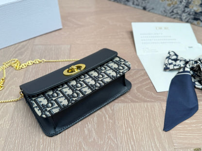 AAOO 181938 Luxury Bags 19*11cm