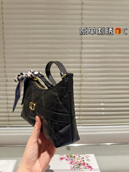 AAOO 181944 Luxury Bags 24*6.5*14cm