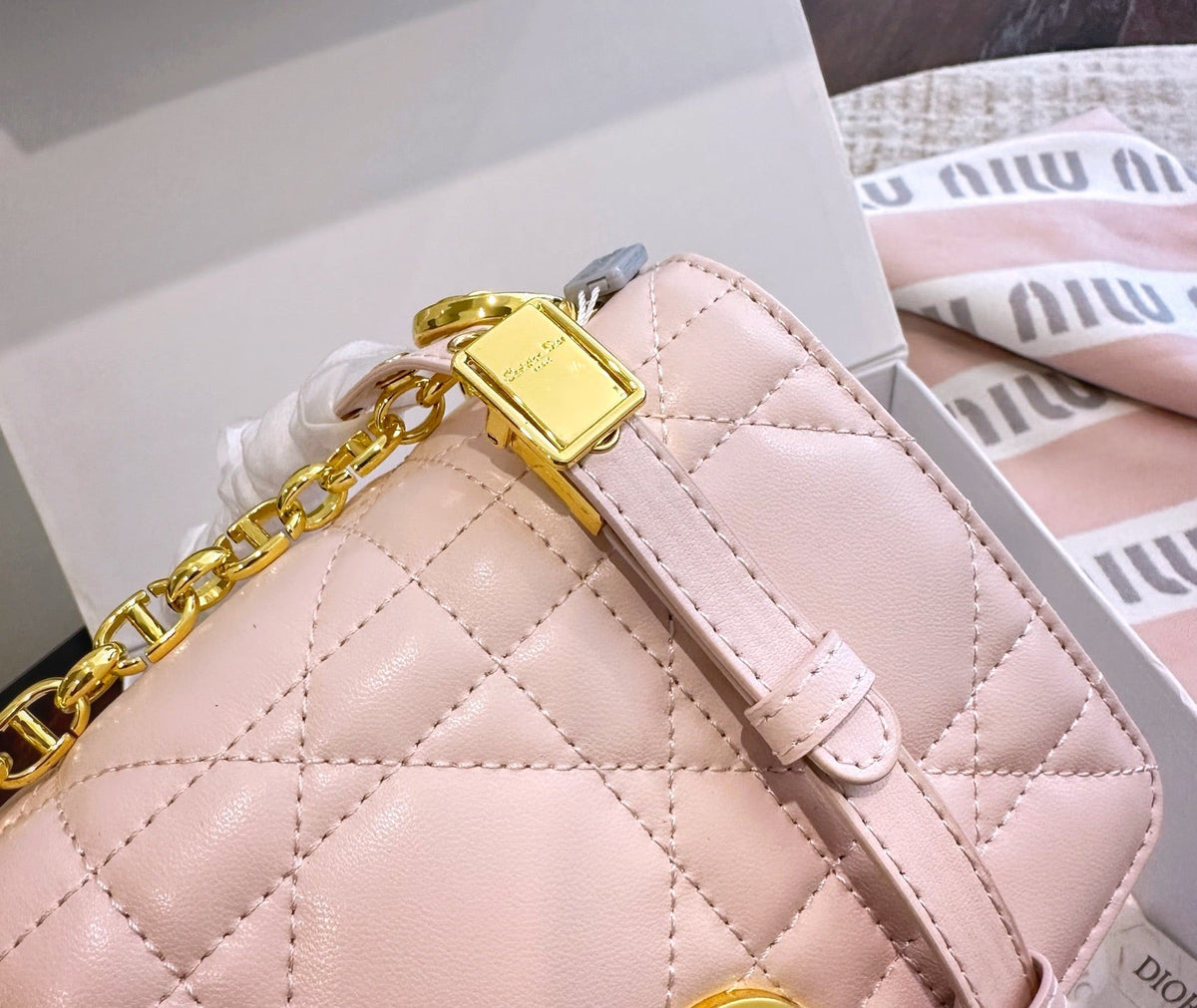 AAOO 181939 Luxury Bags 20cm