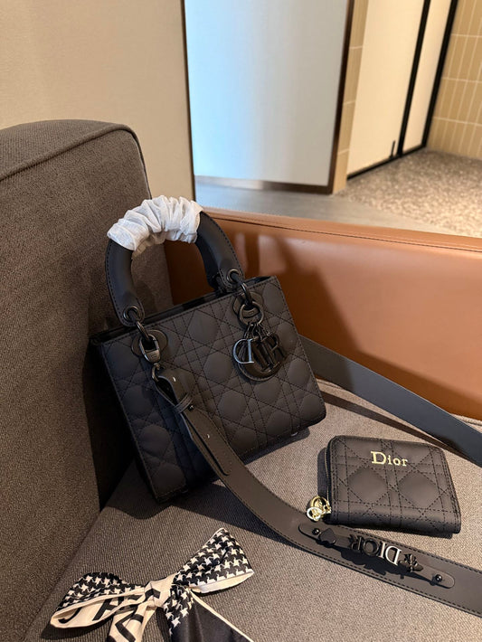 AAOO 181940 Luxury Bags 20cm