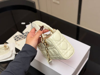 AAOO 181942 Luxury Bags 22cm