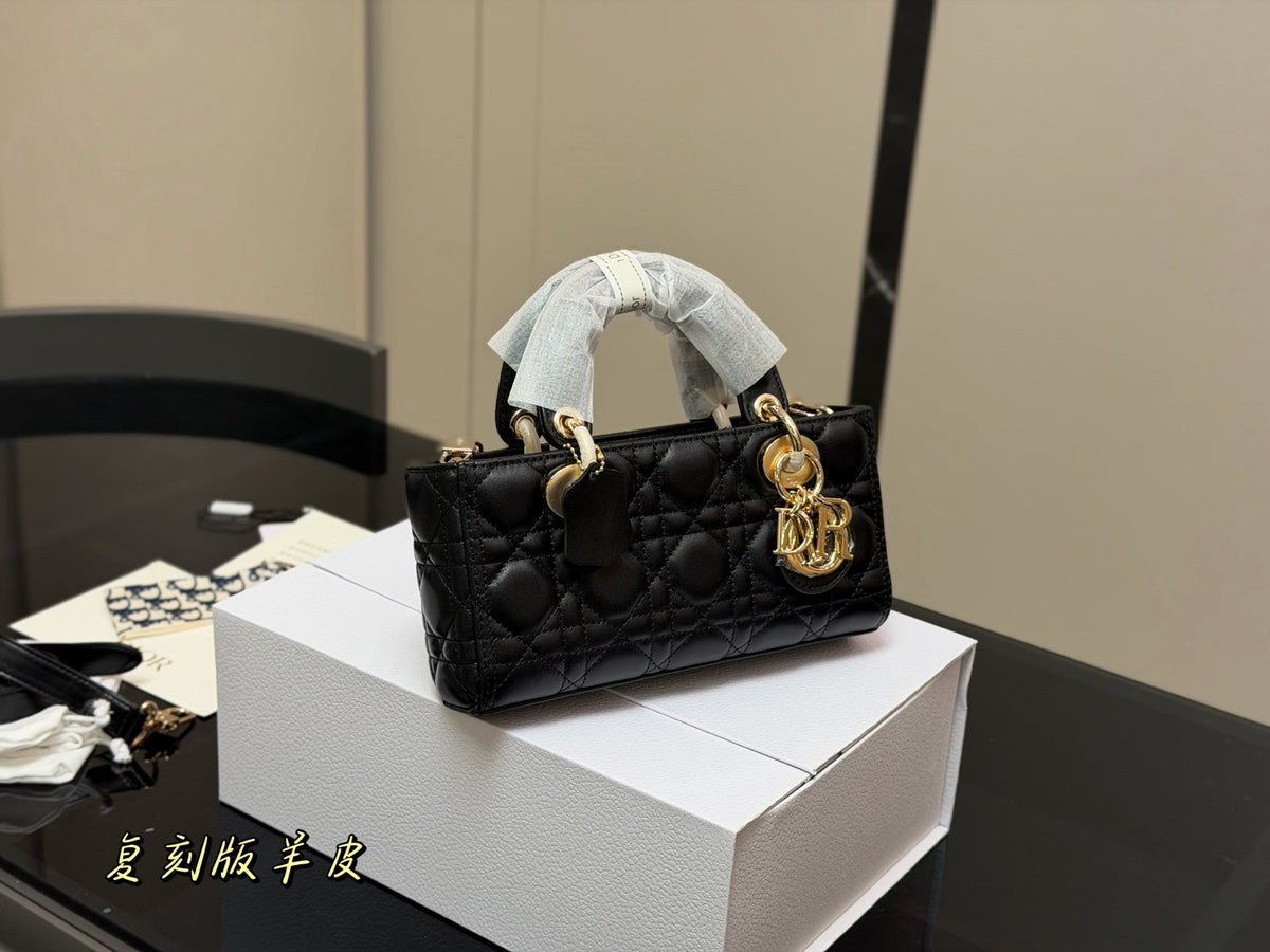 AAOO 181943 Luxury Bags 22cm