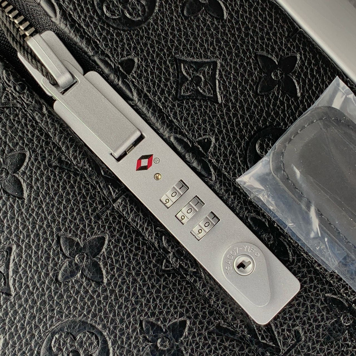 AAOO S004 Horizon 55 Suitcase