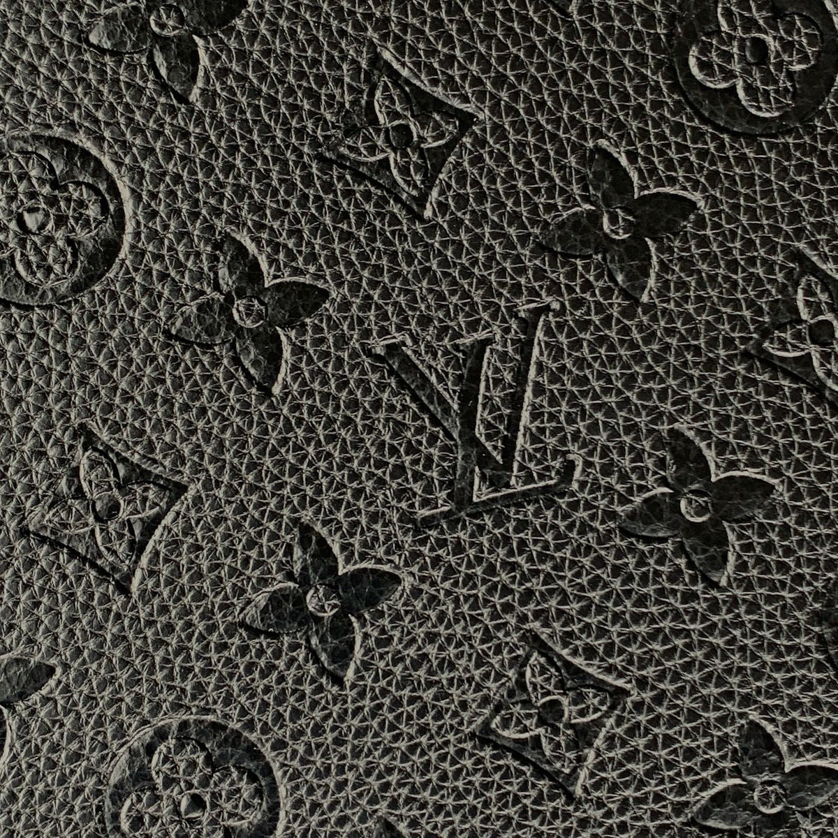 AAOO S004 Horizon 55 Suitcase