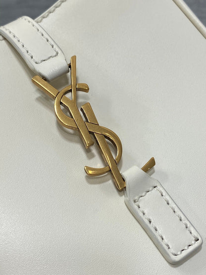 AAOO 100211 Luxury Bag Mini White Bag 13x20x4cm
