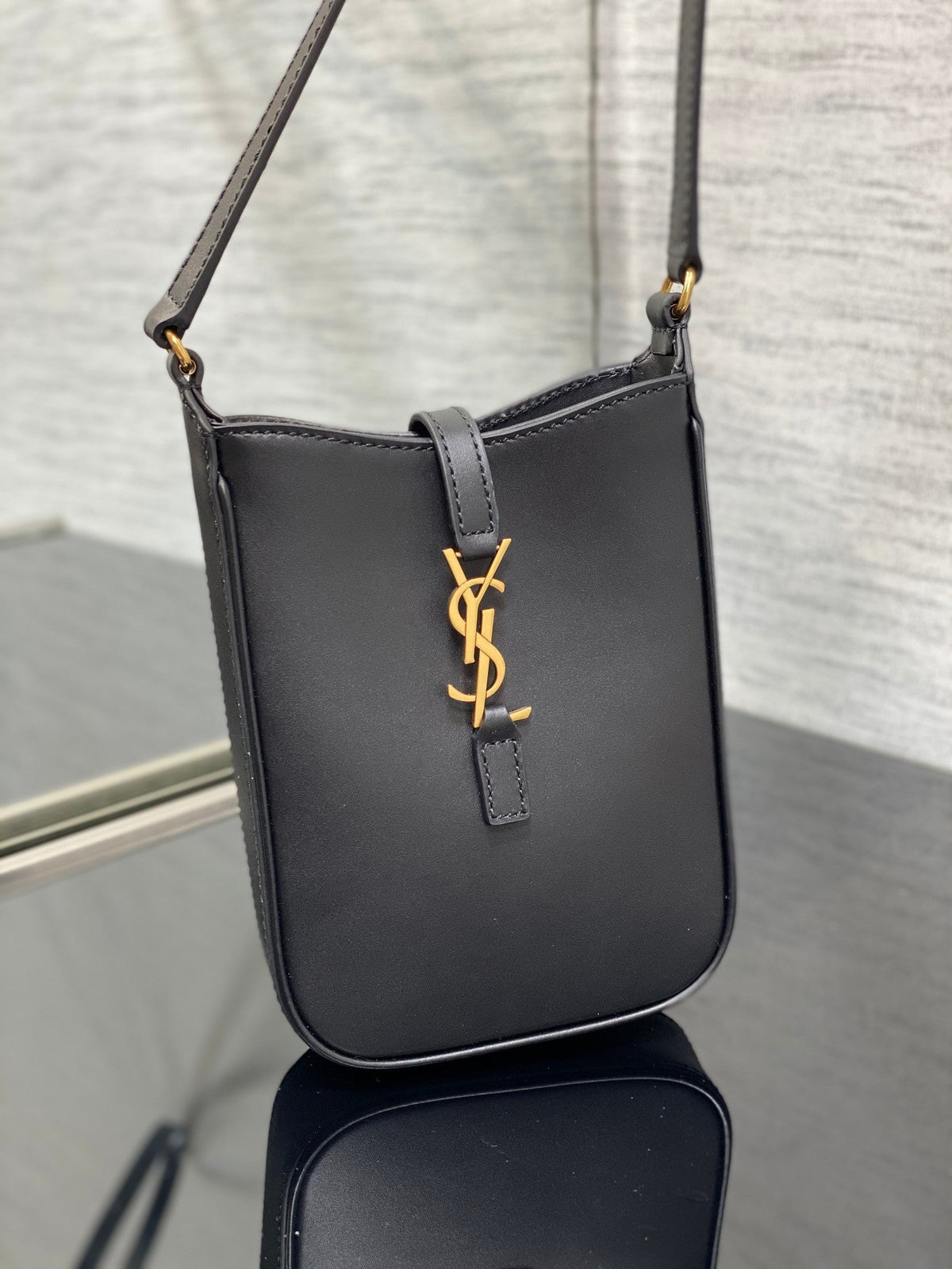 AAOO 100213 Luxustasche Mini Schwarze Tasche 13x20x4cm