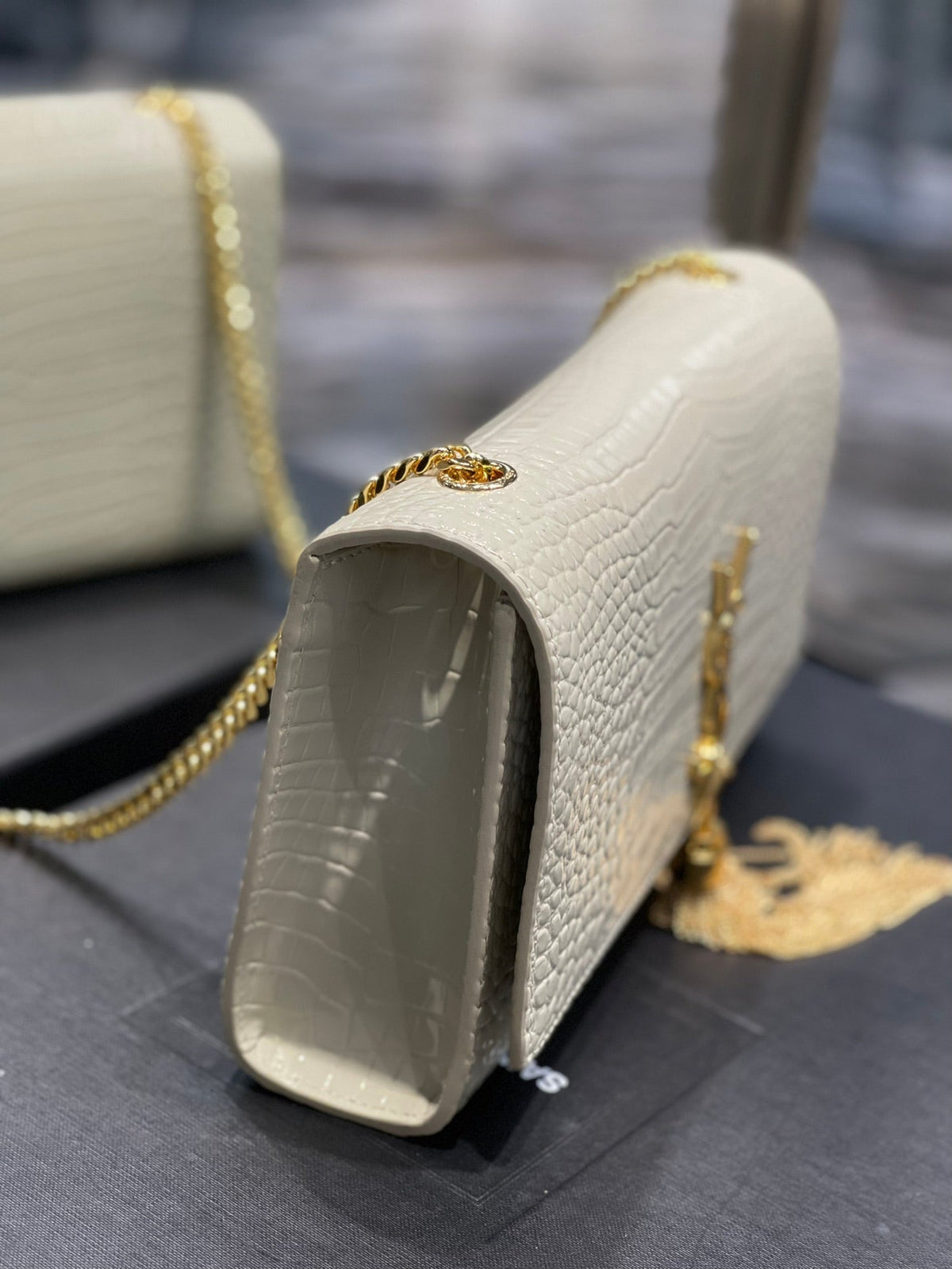 AAOO 100196 Luxustasche 24cm