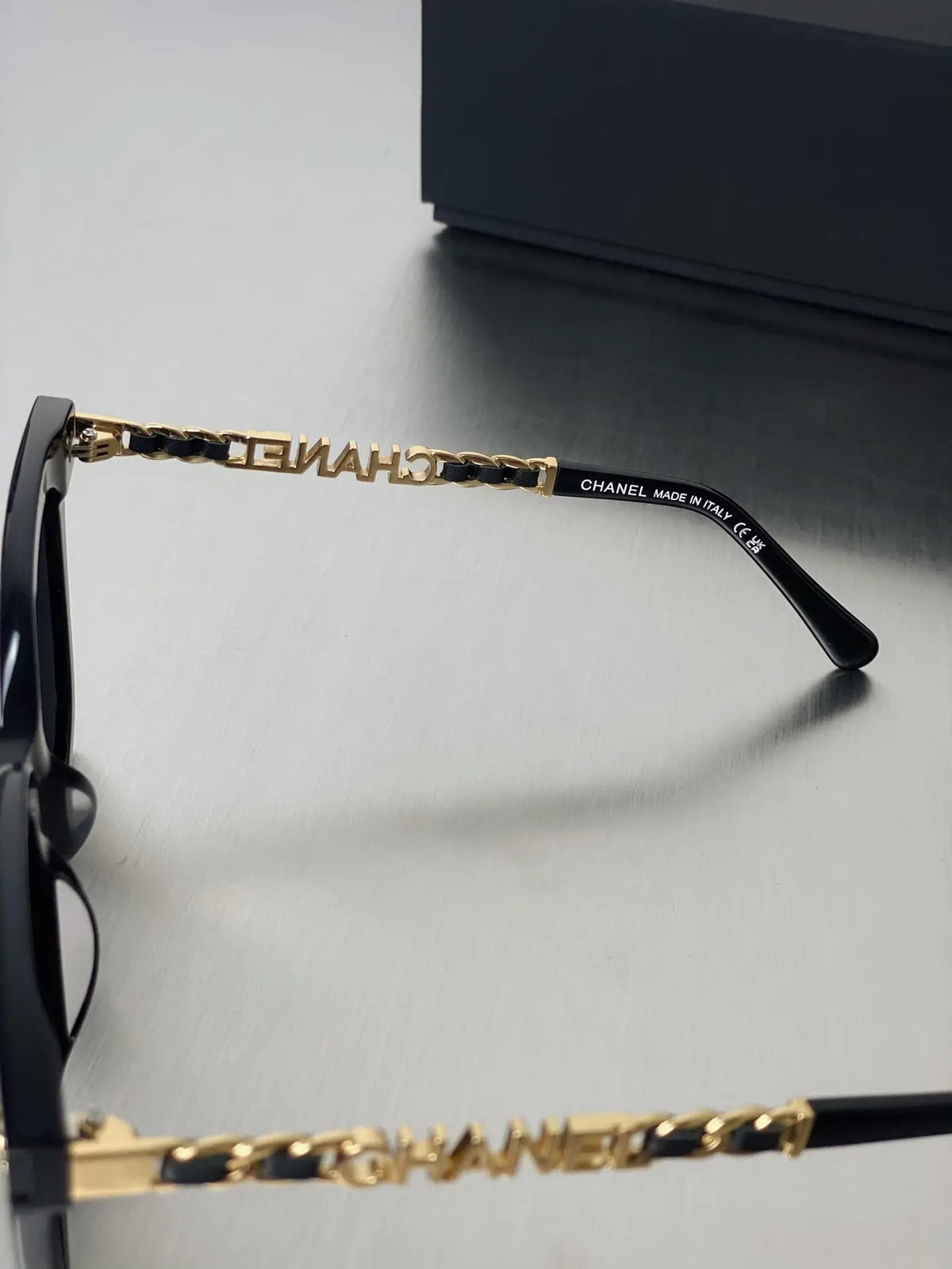 AAOO High-End Fashion Sunglasses