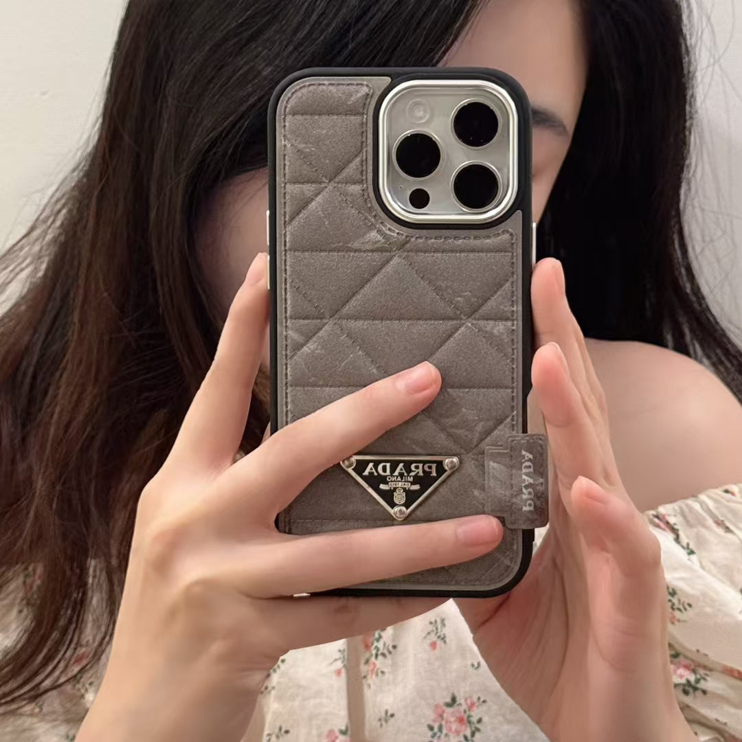 AAOO Elegant Apple iPhone Case