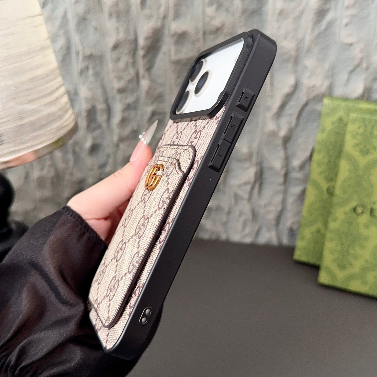 AAOO Luxuriöse Magnetische Kartenhalter Handyhülle für iPhone 12-17 Serien