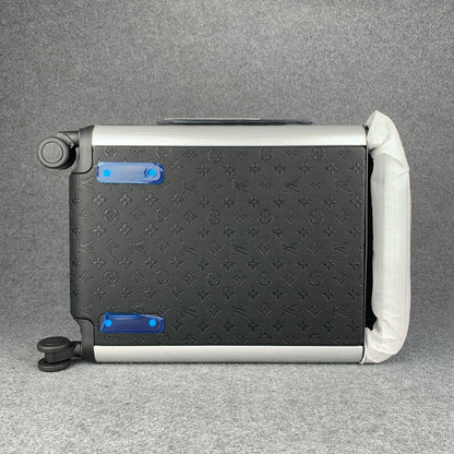 AAOO S004 Horizon 55 Suitcase