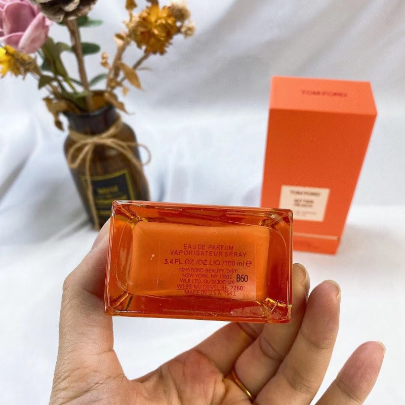 AAOO P019 Eau de Parfum