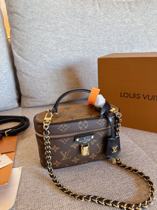 AAOO 2001121 Luxustasche 19cm