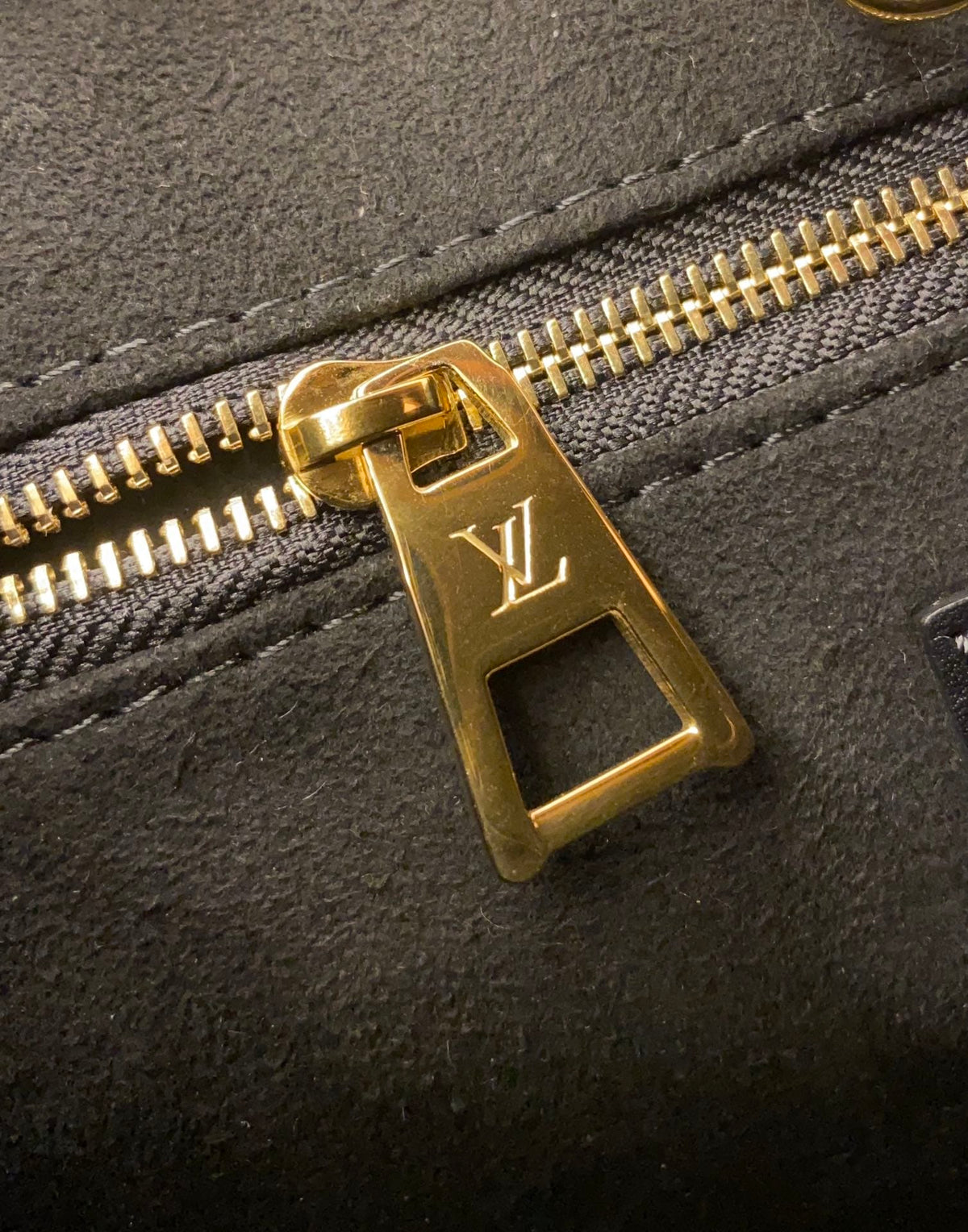 AAOO 100069 Luxustasche
