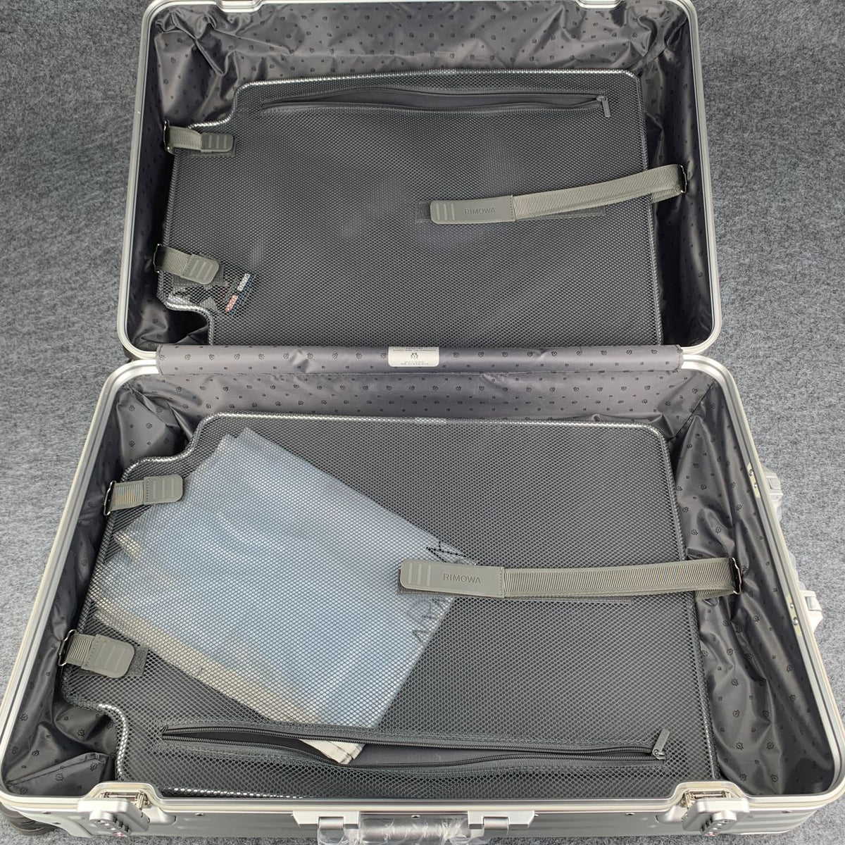 AAOO S001 Check-In Suitcase