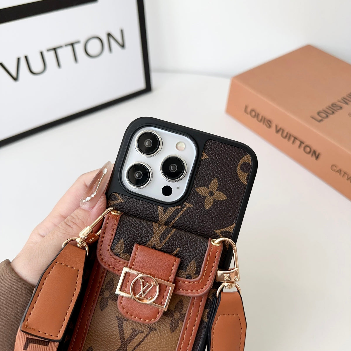 AAOO Luxus LEDER UMHÄNGE-IPHONE-HÜLLE