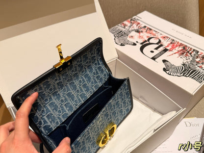 AAOO 100122 Luxury Bag 22x13x6cm