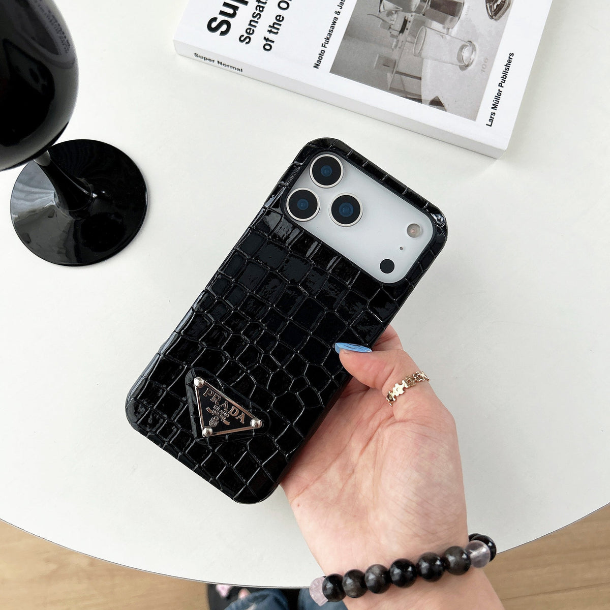 AAOO Elegante Apple Handyhülle für iPhone 13-17