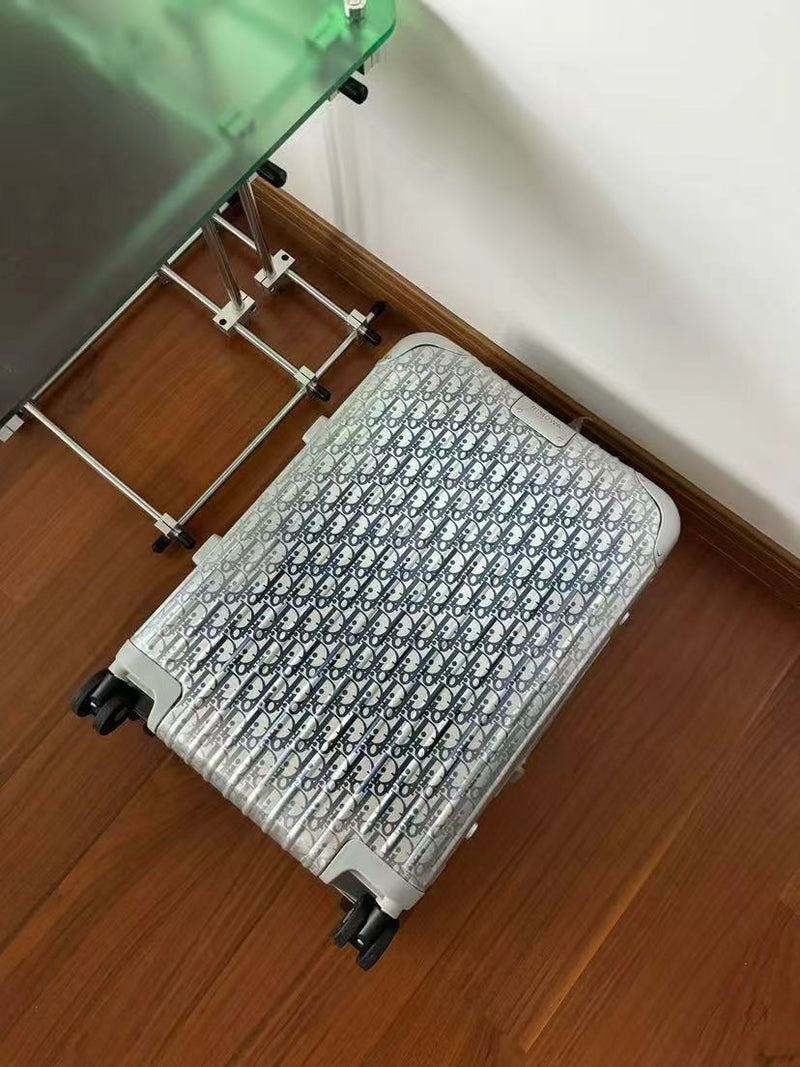 AAOO S006 Carry-On Suitcase