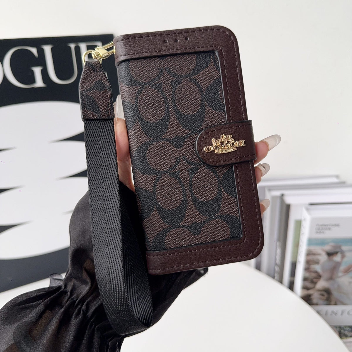 AAOO Luxuriöse Canvas Wallet Handyhülle für iPhone 12-17 mit abnehmbarer Handschlaufe & Kartenhalter
