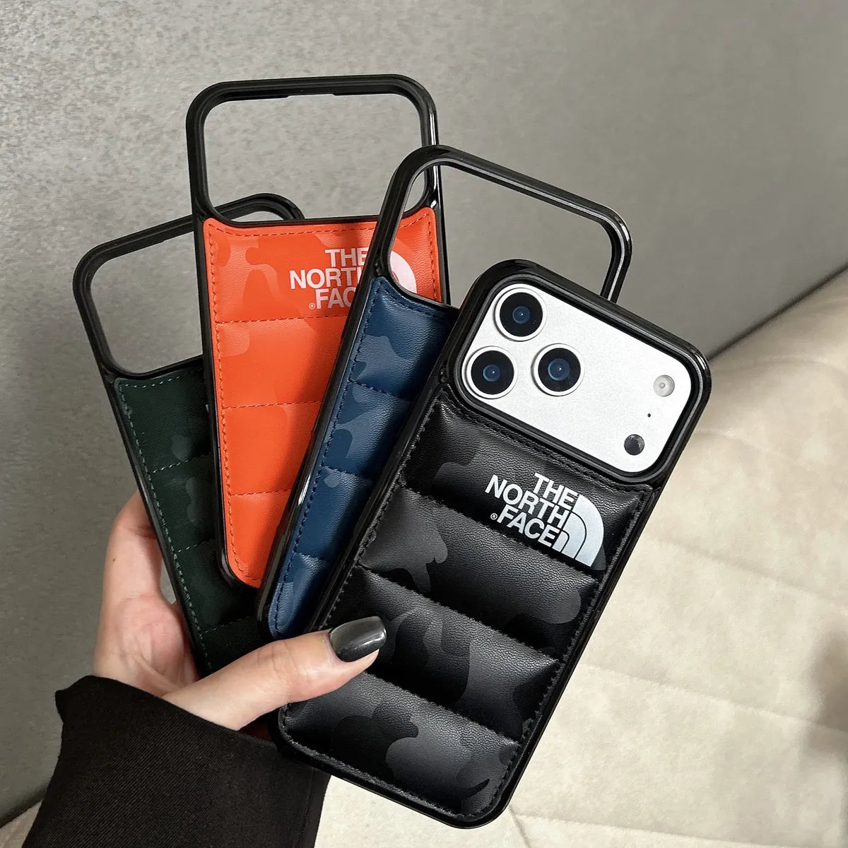 AAOO Premium Puffer Jacken Handyhülle für iPhone 13-17