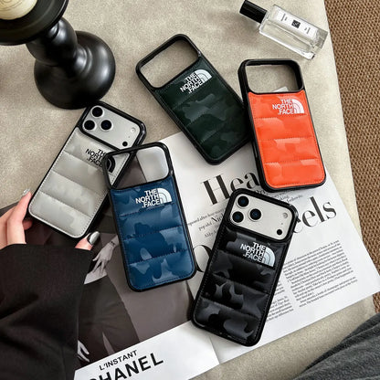 AAOO Premium Puffer Jacken Handyhülle für iPhone 13-17