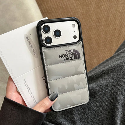 AAOO Premium Puffer Jacken Handyhülle für iPhone 13-17