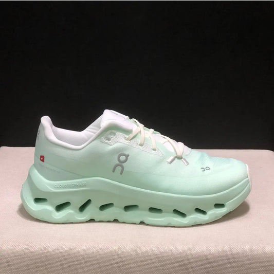 AAOO Cloudtilt White Mint