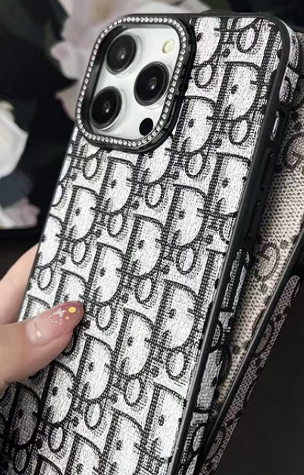AAOO Luxuriöse vertikale, genähte Gürtel-Handyhülle für iPhone